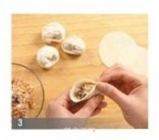 韩国辣白菜饺子汤的做法步骤：3