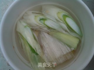 婚宴过年必不可以少的四喜丸子的做法步骤：3