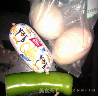 金包银火腿肠炒饭的做法步骤：2