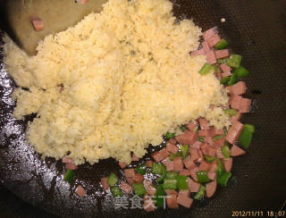金包银火腿肠炒饭的做法步骤：7
