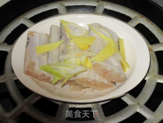 第一次尝试的美味---清蒸带鱼的做法步骤：6