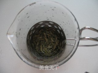 简单几步就能喝到热带水果茶【百香果绿茶】的做法步骤：1