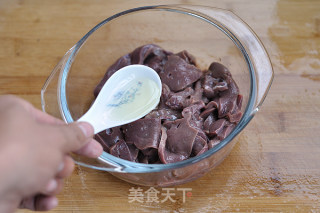 爆炒羊肝的做法步骤：3