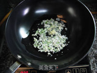 【清蒸鱿鱼圈】---  简单的方法制作营养的美味的做法步骤：3