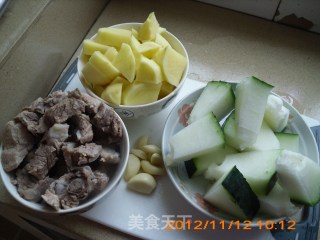 土豆烧排骨的做法步骤：4