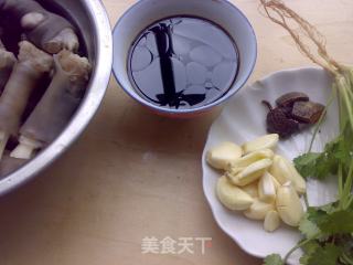 卤羊蹄的做法步骤：3