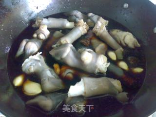 卤羊蹄的做法步骤：5