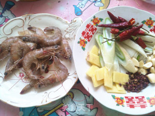 终极下饭菜----麻辣香锅的做法步骤：2