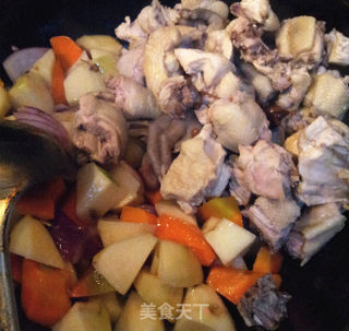 咖喱鸡肉饭的做法步骤：3