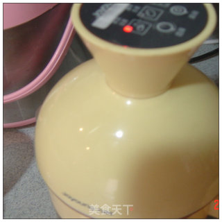 用豆浆揉出可爱的小猪-----豆浆猪猪包的做法步骤：1