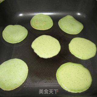 豆浆机创意食谱----营养绿色煎饼的做法步骤：7