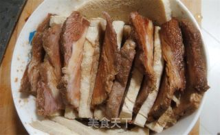 农家扣肉的做法步骤：2