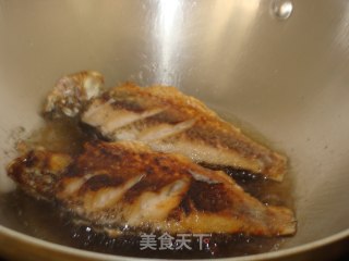 葱烧鲫鱼的做法步骤：3