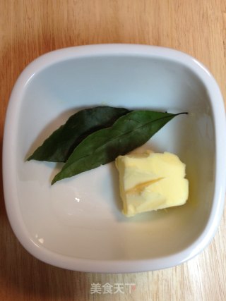 自製奶油白醬－－冬天裡的白雪飄香【傳統的奶白醬】減奶油新鮮嚐的做法步骤：1