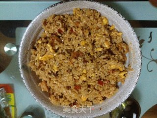 鱼香骨肉相连蛋炒饭的做法步骤：10