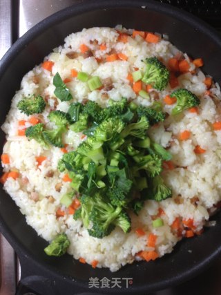 臘蝦蔬奶白醬焗飯－－冬天裡的白雪飄香【傳統的焗烤】新鮮嚐的做法步骤：14