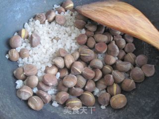 糖炒栗子的做法步骤：4