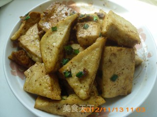 孜然豆腐的做法步骤：4