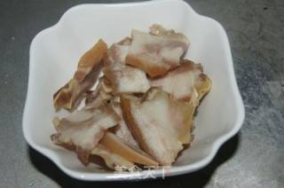猪头肉烧腐竹的做法步骤：1