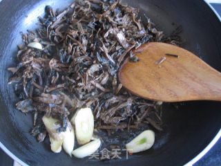 梅菜扣肉的做法步骤：7