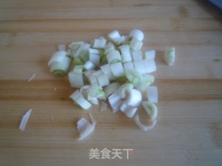 虾皮青椒的做法步骤：3