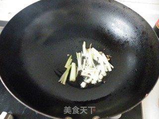 百吃不厌------雪菜肉丝面的做法步骤：4