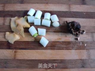 简单入味好吃的排骨——电饭煲焖山药排骨的做法步骤：3