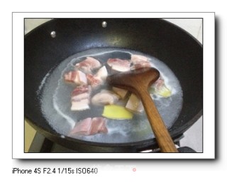 茨菇红烧肉的做法步骤：1