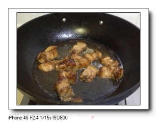 茨菇红烧肉的做法步骤：4
