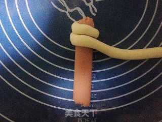 给冬天一抹嫩绿——蒸馒头之二：毛毛虫的做法步骤：10