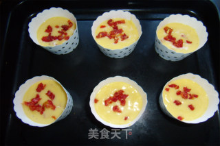 【圣女果小蛋糕】5分钟打造完美蛋糕的做法步骤：7