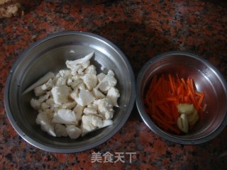 花菜炒腊肉的做法步骤：2