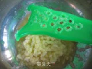 土豆饼的做法步骤：2