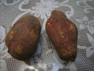微波烤红薯的做法步骤：1