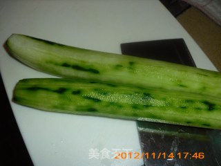麻酱青瓜的做法步骤：1