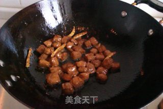 杏鲍菇炒牛肉粒的做法步骤：6