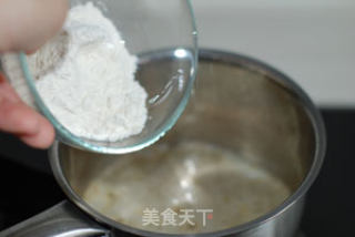 贝夏梅尔奶油调味酱（白酱）的做法步骤：3
