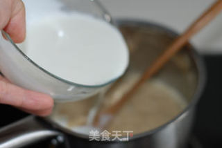 贝夏梅尔奶油调味酱（白酱）的做法步骤：4
