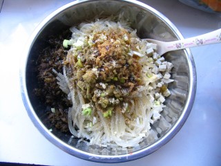 豆浆用吃的——豆浆素馅水煎包的做法步骤：9