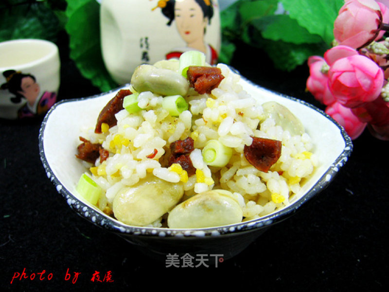 剩饭的再一次华丽转身——腊肠胡豆焖饭的做法