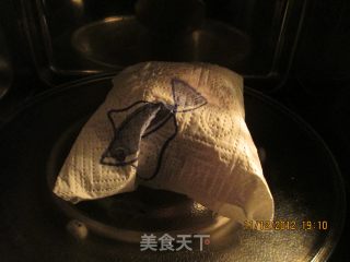 微波地瓜的做法步骤：3