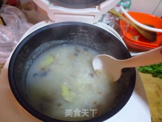 皮蛋瘦肉粥的做法步骤：8