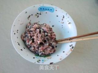 瘦肉木耳丸子的做法步骤：3