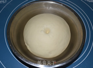 包菜胡萝卜酱肉包子的做法步骤：6