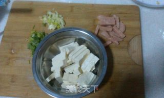 豆腐鸡蛋汤的做法步骤：1