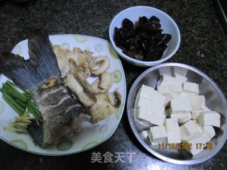 豆腐鱼汤的做法步骤：1