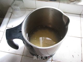 纯天然绿色甜品——香甜滋润玉米汁的做法步骤：4