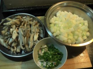 冬瓜菇汤的做法步骤：3