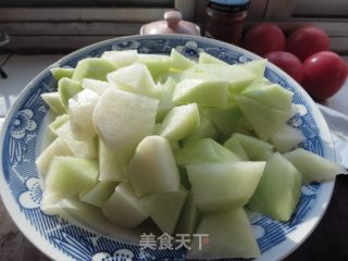 【茄汁萝卜牛肉砂锅】----适合孩子口味的一款汤煲的做法步骤：5