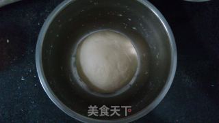 葱香猪肉包的做法步骤：1